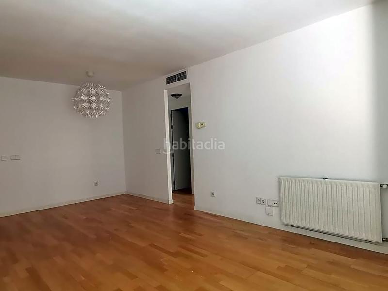 Foto 0962c2b0-03b0-4288-a86e-9fb1076514f2. Rent flat with heating parking in Fuente del Berro Madrid