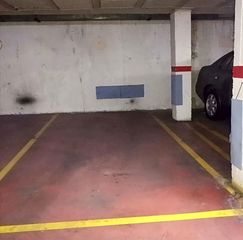 Aparcament cotxe a Calle de Víctor de la Serna 2