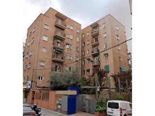 Pis a Calle luis mitjans 22. Piso en venta en pacífico28014