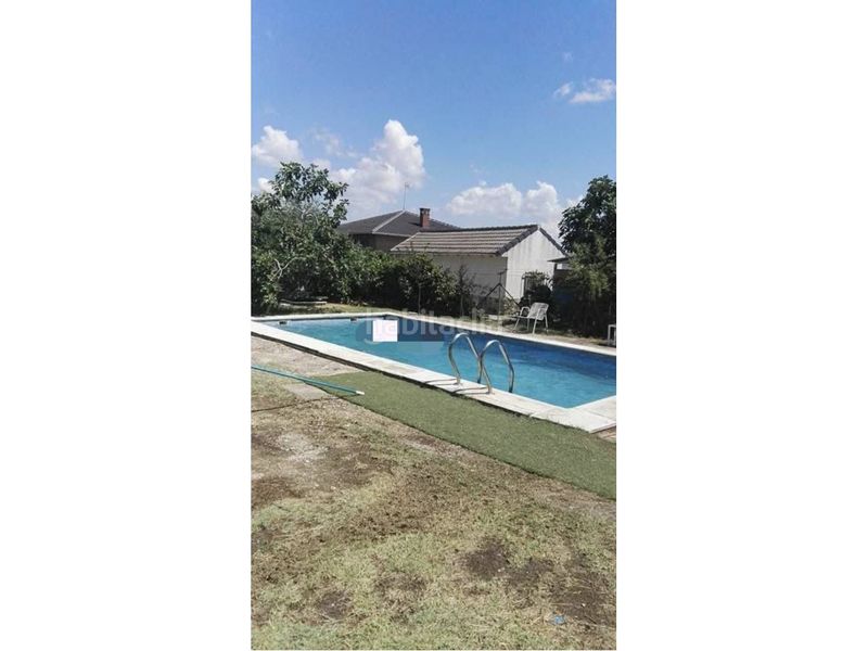 Foto bc78fac5-6cd5-43af-bed3-d0df4228fdae. Xalet amb calefacció aparcament piscina a Escalona