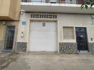 Local Comercial en Polígono Santa Ana. Venta de cochera  almacén en barriada cuatro santos....!!!!!