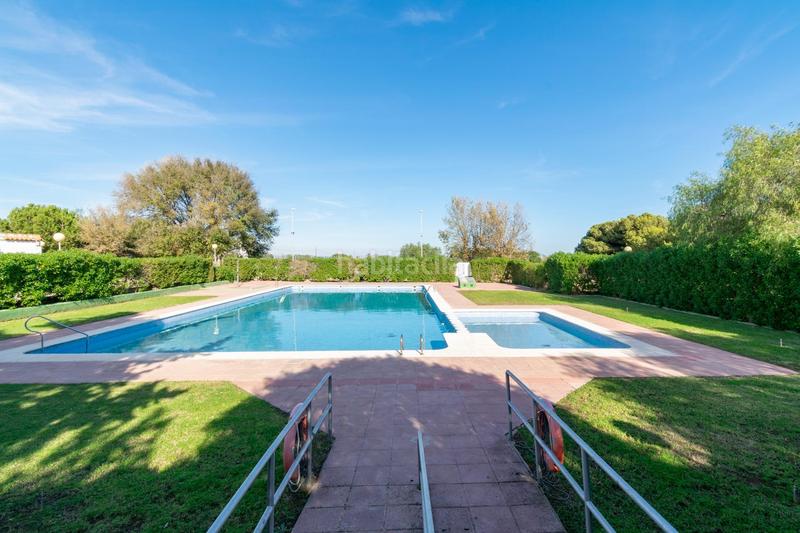 Foto 796a0aec-68b9-45ac-bd66-26887d7d5276. Lloguer estudi amb piscina a Los Belones Cartagena