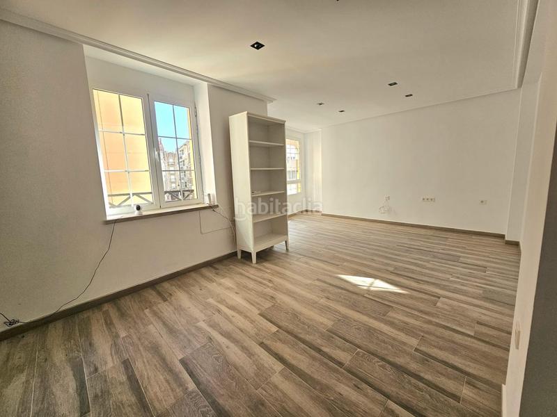 Foto 17c1b1fc-5e56-4141-9dc4-2744a19964f9. Lloguer pis a Casco Antiguo Cartagena