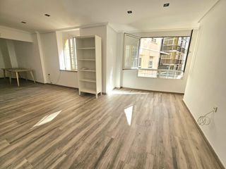Rent Flat in Casco Antiguo. Alquiler en pleno centro de cartagena....!!!!!!