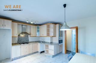 Appartement à Ensanche. Gran piso en calle cartagena de indias...!!!!!