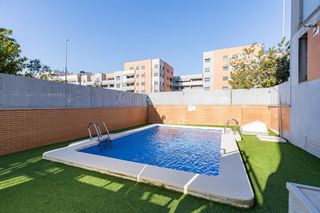 Etagenwohnung  Dia de la mujer