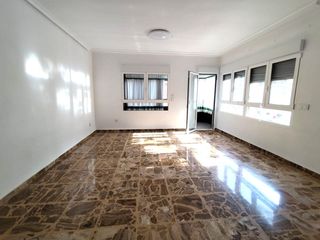 Location Appartement à Ensanche. Vivienda en alquiler en angel bruna....!!!!!