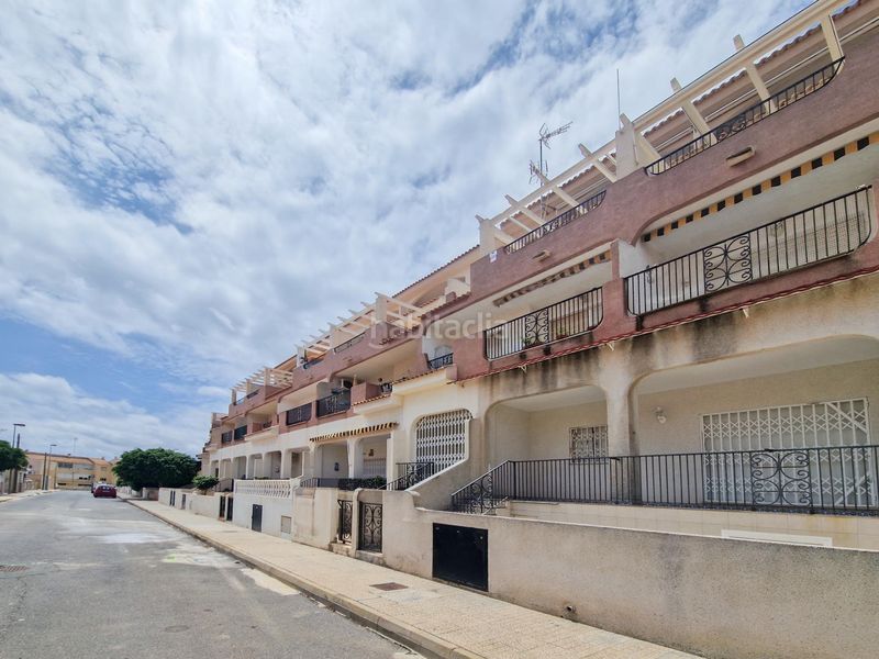 Foto cc6c54e3-3a80-4b33-aeff-96d5a9b7fa31. Aparcament cotxe a Los Urrutias Cartagena