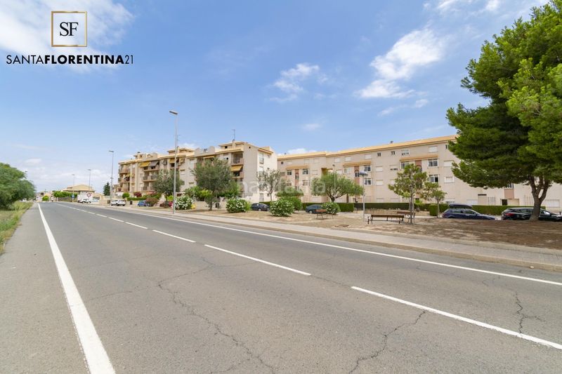 Foto fa2bbecd-b6cd-4b7e-a0cc-85de4e7d61db. Aparcament cotxe a Los Urrutias Cartagena