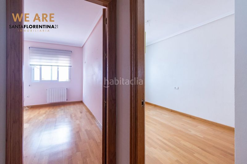 Foto ec7a4a3b-99a3-417a-8692-cf9890759508. Pis amb aparcament a Ensanche Cartagena