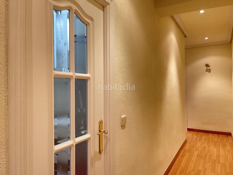 Foto 1dba6719-7cd0-411c-a60a-3c2fc2cd3f87. Etagenwohnung mit heizung in Portazgo Madrid