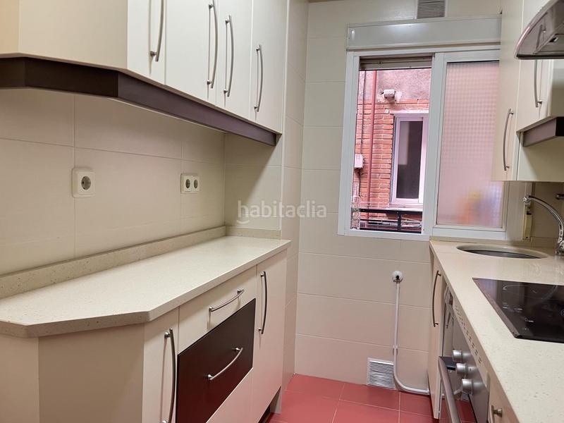 Foto 74ddd63f-eb5f-4c4c-83c3-f4a5a14e53b0. Etagenwohnung mit heizung in Portazgo Madrid