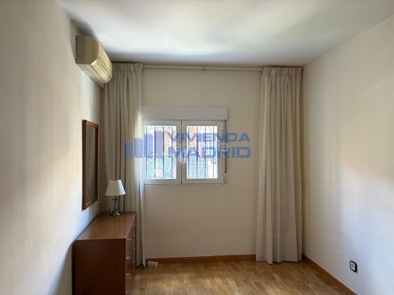 Foto a45fe9b7-19e3-415b-829d-91489159a6a8. Piso en Portazgo Madrid