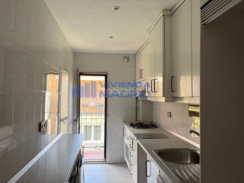 Foto abf27c31-ec0d-49e3-9886-af578bb4defe. Piso en Portazgo Madrid