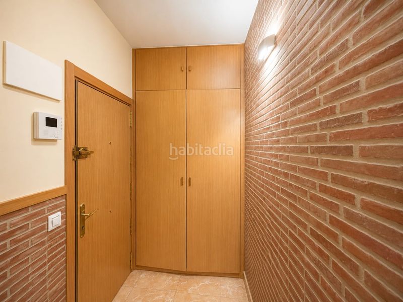 Foto 3b3c2a04-51c8-45e2-8000-2c2aa1b55380. Piso en Portazgo Madrid