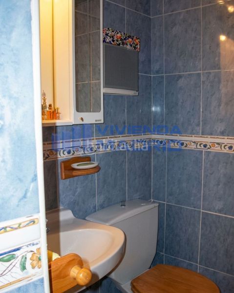 Foto 3e8e2b6f-30a8-4d2b-9d9f-ad475a9f075a. Casa amb aparcament a Negredo