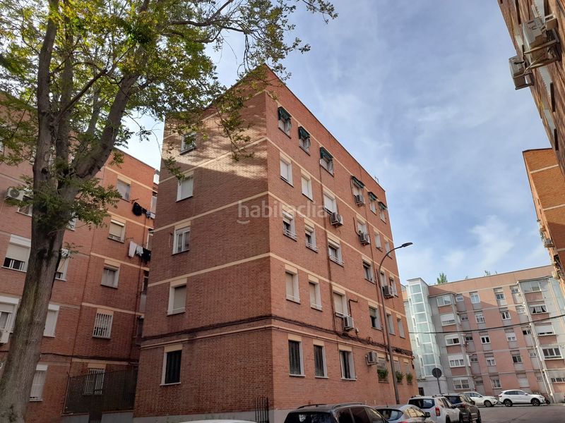 Foto 3bbf39db-9d67-48df-910f-703e60f63481. Flat with heating in Ventas Madrid