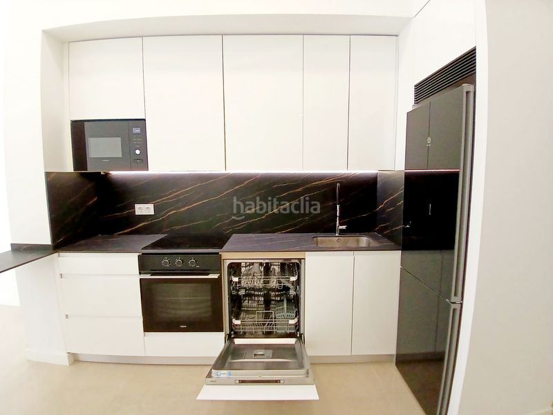 Foto c4a20c5b-dda9-4110-8448-fbfe3f2245c3. Piso en Pueblo Nuevo Madrid