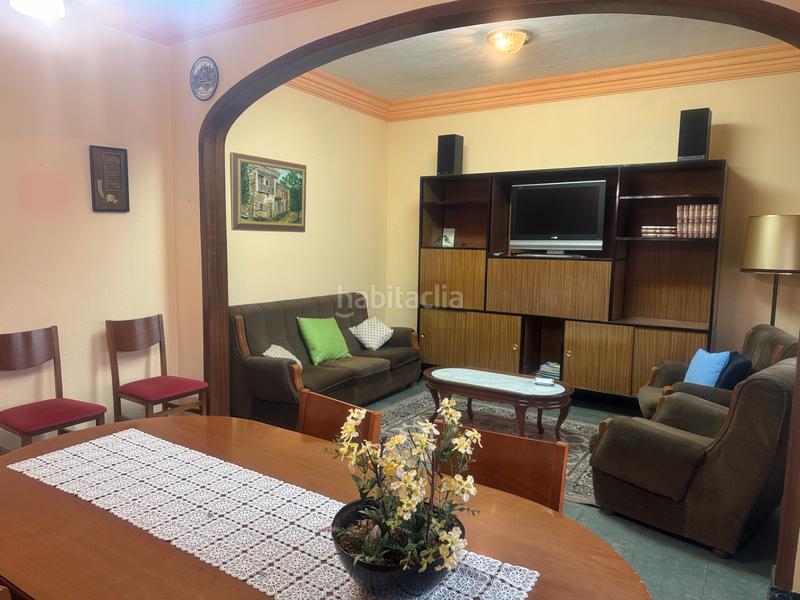 Foto bbc97564-2d61-462a-93e1-9a4e57d43660. Casa amb aparcament a Tàrrega