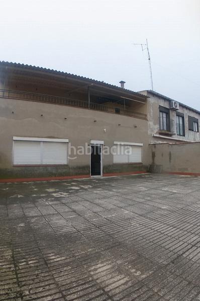 Foto d777827f-2f74-4bf4-8d78-59854e940d39. Casa amb aparcament a Tàrrega