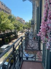 Location Local commercial à Dreta de l´Eixample. Dos locales comerciales rambla cataluña de barcelona en alquiler