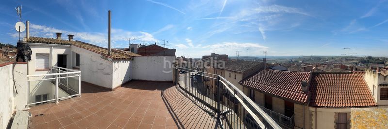 Foto c54292b1-cc5e-46a0-998c-5db7e475050b. Casa adossada amb aparcament a Arbeca