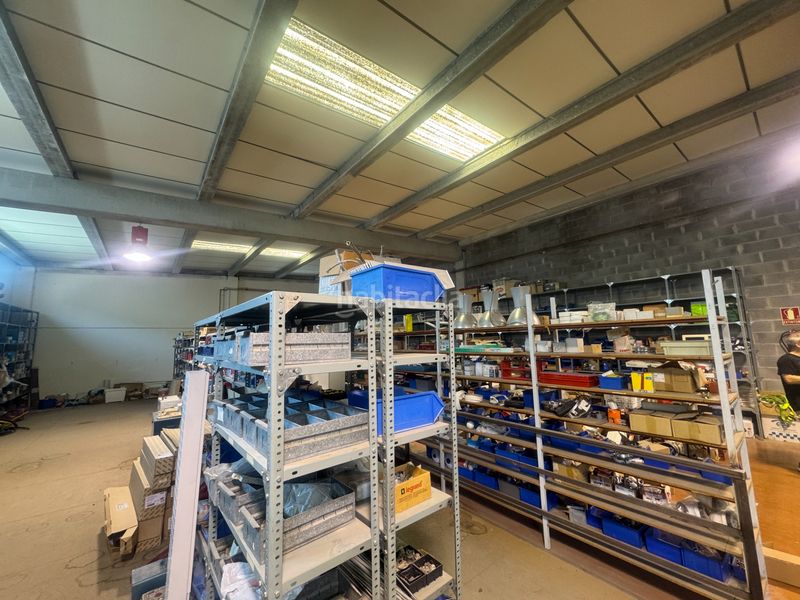 Foto bd1a1102-e87e-4f58-91f8-fa23096d331d. Nau industrial a Tàrrega