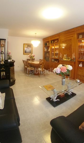 Foto f1b179da-2d18-4d5f-8363-81c4d32722d8. Casa amb aparcament a Bellpuig