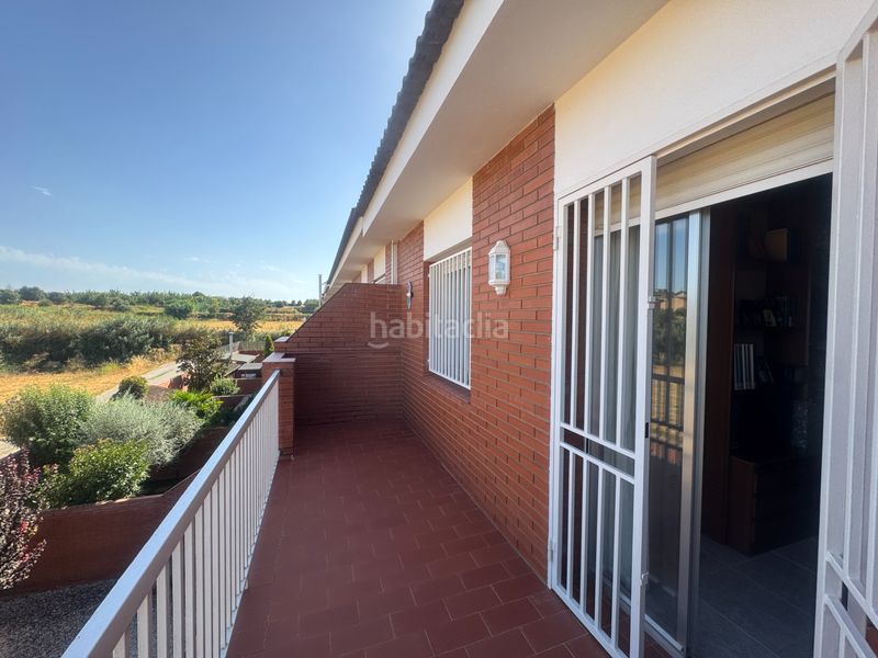 Foto f97402ac-1e7d-4365-b303-9e0d6b70d3fd. Casa amb aparcament a Bellpuig