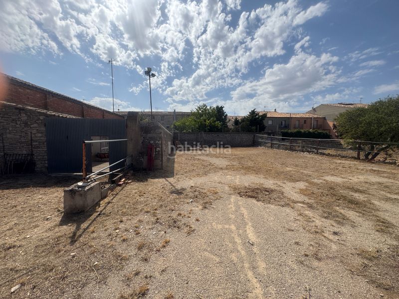 Foto 80b79cc8-34d2-4854-9664-fb41148b9a42. Casa amb aparcament a Sant Ramon