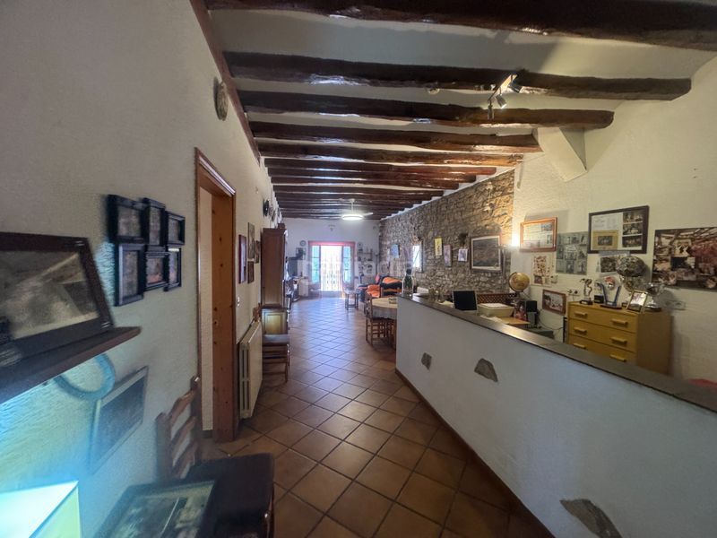 Foto ddc4f175-2a06-489c-9933-9e6eed9d60e0. Casa amb aparcament a Sant Ramon