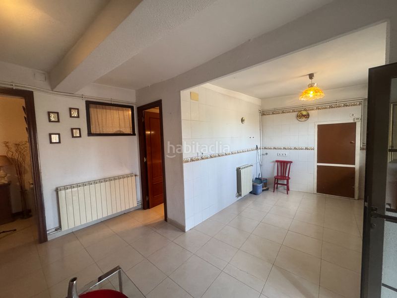 Foto f7fcd3d5-a04e-439f-8cf6-39ee74ade49e. Casa amb aparcament a Sant Ramon