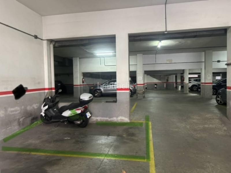 Foto 19475ddd-2fd9-42ea-be95-b88e30c65bf0. Parking voiture dans Concòrdia Sabadell