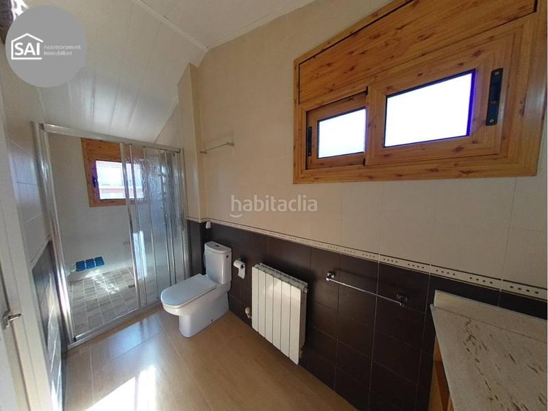 Foto 0c3af4a1-c766-4b3f-8ce4-30c9533d92f3. Casa amb calefacció aparcament a Sentmenat