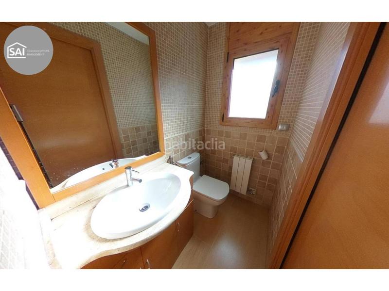 Foto 28005460-0735-4d33-a2a6-77bc4bb422cc. Casa amb calefacció aparcament a Sentmenat