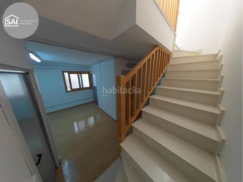 Foto 5ba387e5-d0da-4056-b0d7-a21c5bd8eec8. Casa amb calefacció aparcament a Sentmenat