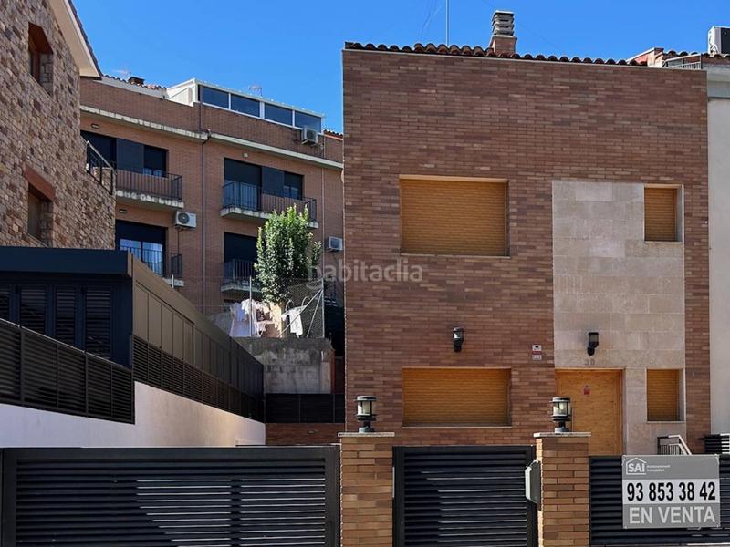 Foto 617d2934-6967-4326-8c6b-728b67cb8355. Casa amb calefacció aparcament a Sentmenat