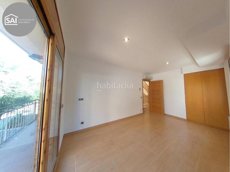 Foto 76e18106-4c6f-4b8b-bca1-44c40c3fbc86. Casa amb calefacció aparcament a Sentmenat