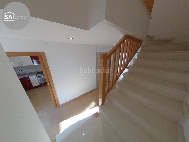 Foto 8711b613-a7cf-40b5-8052-54a527057c55. Casa amb calefacció aparcament a Sentmenat