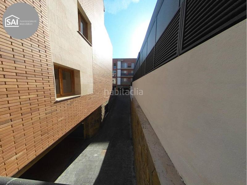 Foto db6a66a0-2d6c-425e-a0e0-800b1eca05b0. Casa amb calefacció aparcament a Sentmenat