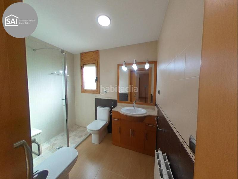 Foto ec3cec56-002a-4f1f-a1bb-501430ac14a2. Casa amb calefacció aparcament a Sentmenat