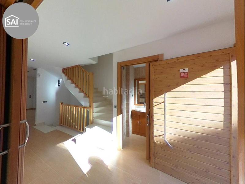 Foto fa687add-084e-42f4-bfb6-1765d5e63d03. Casa amb calefacció aparcament a Sentmenat