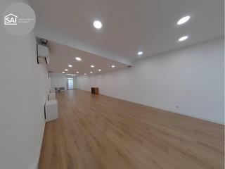 Business premise in Barberà 319