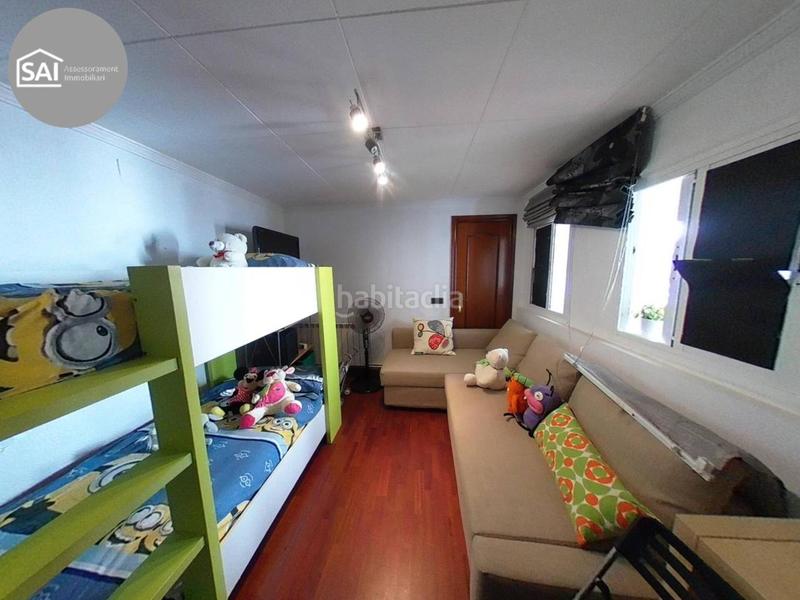 Foto ad8eb890-02ea-4256-b8be-74c999c938f0. Casa amb calefacció a Campoamor Sabadell