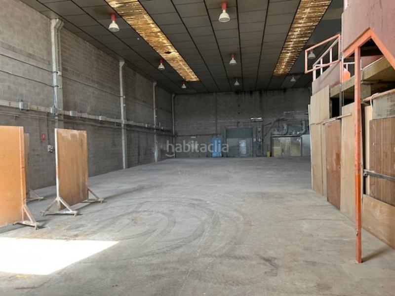 Foto 165440a5-8555-4387-82e1-b329a468d704. Alquiler nave industrial 525m2120m2 de patio en Palau-solità i Plegamans