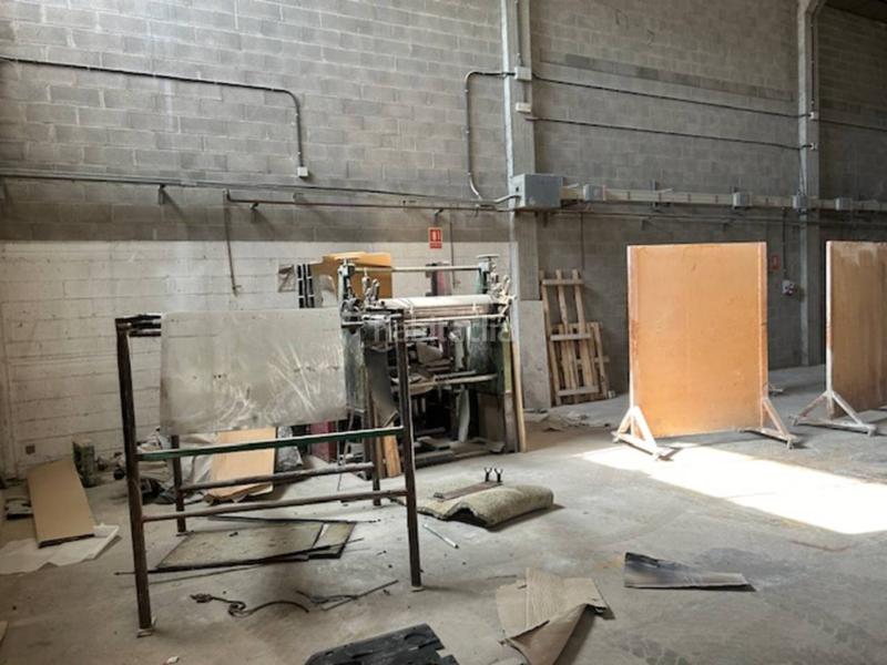 Foto 19bc485f-211d-4cba-b1a2-ad52487f7882. Alquiler nave industrial 525m2120m2 de patio en Palau-solità i Plegamans