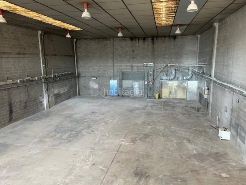 Foto 869163bb-e113-44f0-b73f-a3299019b6d6. Alquiler nave industrial 525m2120m2 de patio en Palau-solità i Plegamans