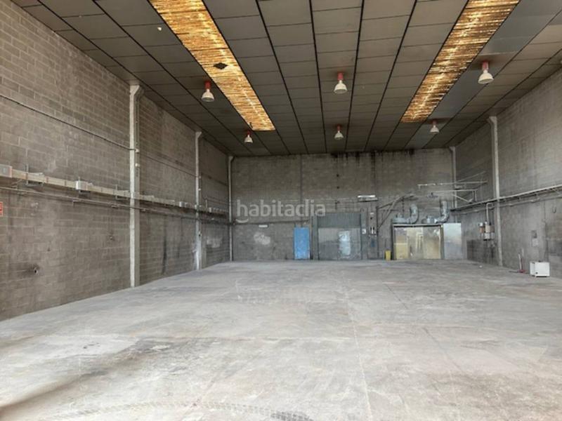 Foto 9b4a4518-b64b-41f6-afb5-e01a5d3ec857. Alquiler nave industrial 525m2120m2 de patio en Palau-solità i Plegamans