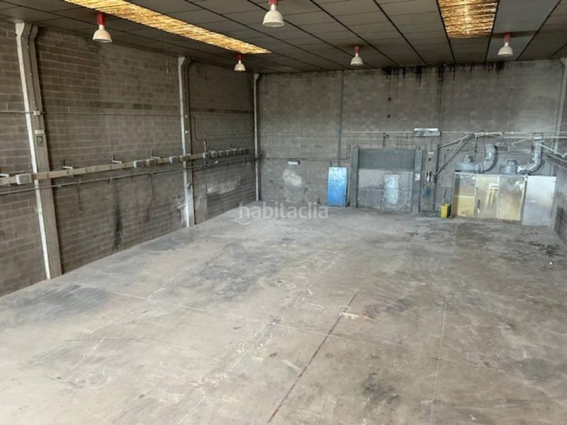 Foto b556b280-695c-4579-a090-3309edd29e32. Alquiler nave industrial 525m2120m2 de patio en Palau-solità i Plegamans