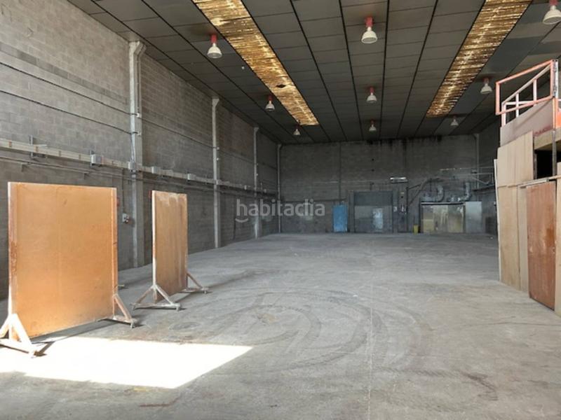 Foto b63ab4c6-72e8-499b-b599-25d68199825b. Alquiler nave industrial 525m2120m2 de patio en Palau-solità i Plegamans